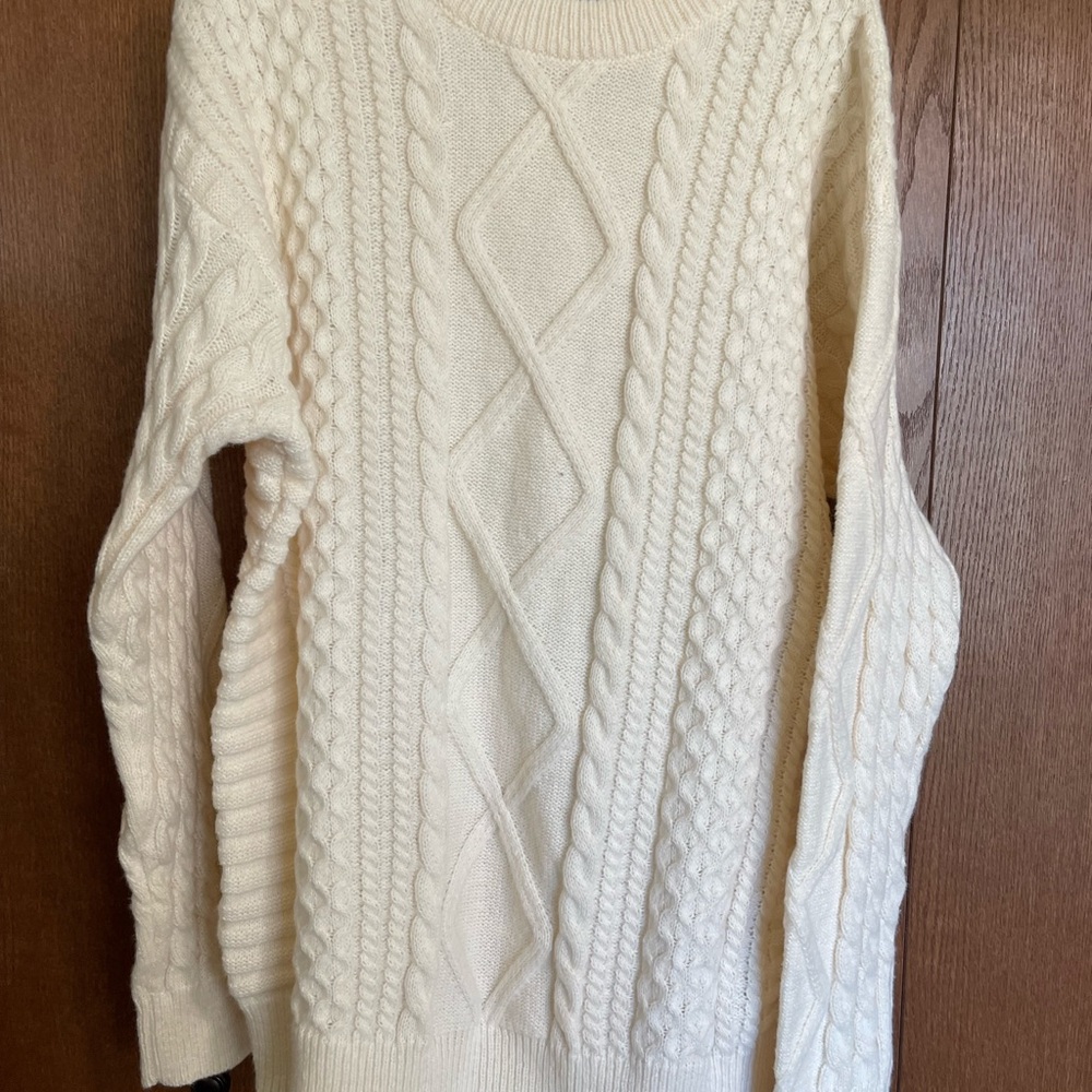 Classic Cable Knit Sweater - Cream